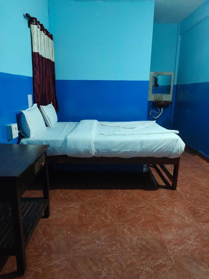 Отель Om Baga Residency Экстерьер фото