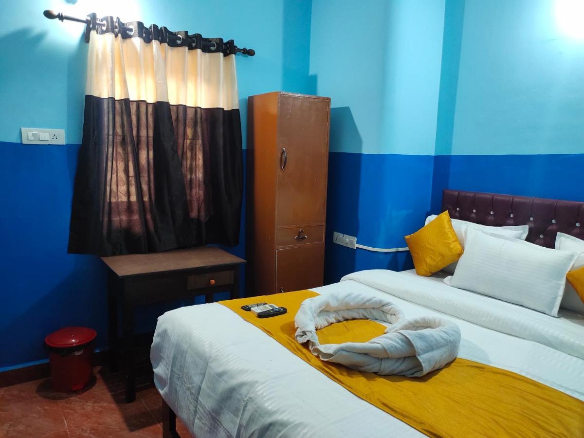 Отель Om Baga Residency Экстерьер фото