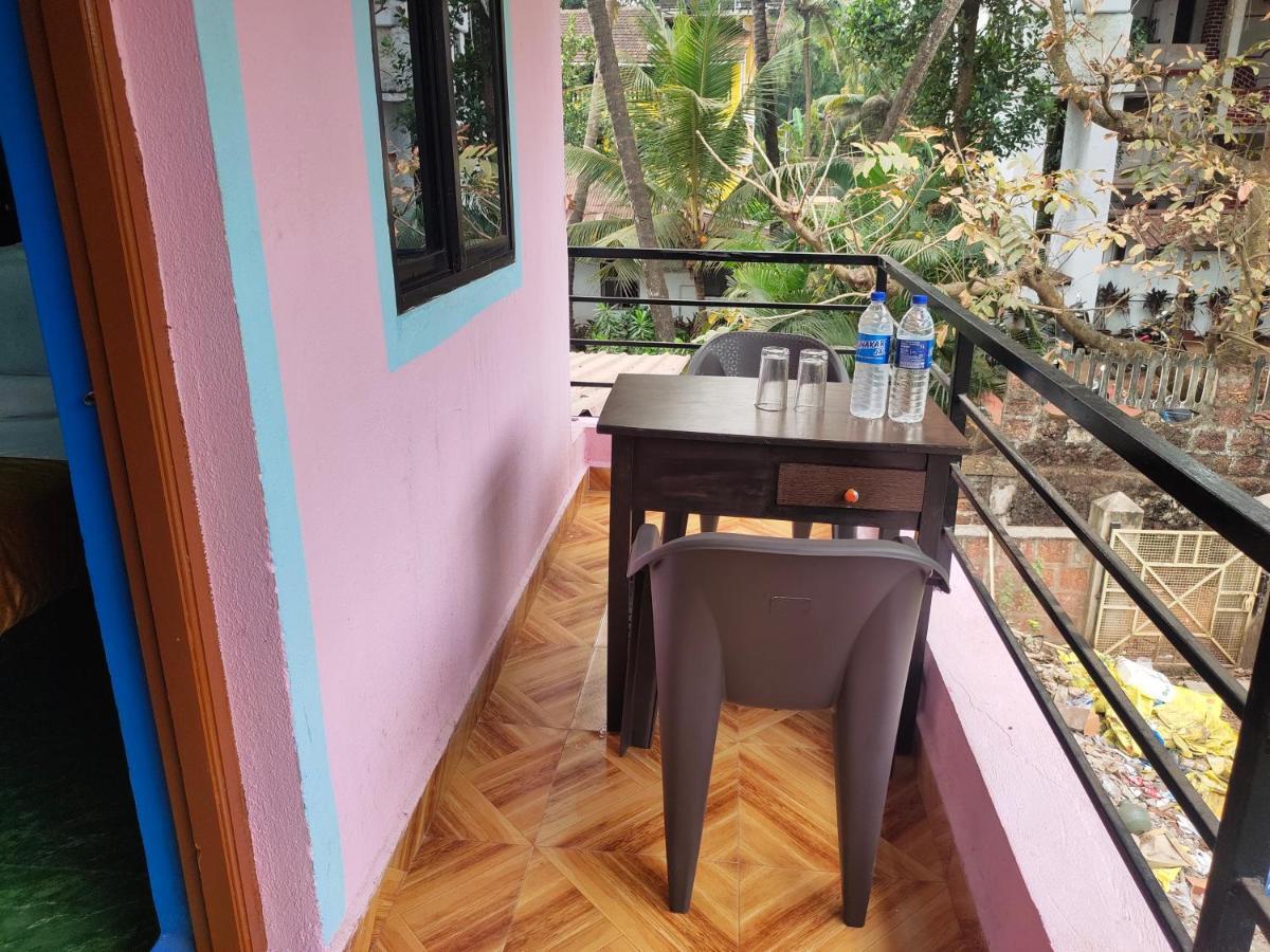 Отель Om Baga Residency Экстерьер фото